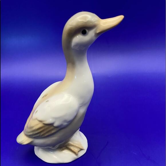 Vintage Otagiri Porcelain Duck Little Yellow Feet Quality hand painted - Picture 4 of 5